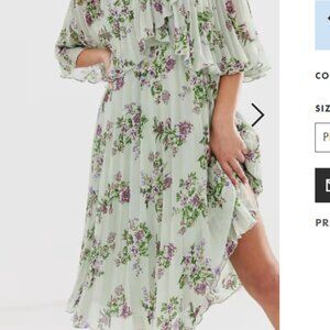 Green Off-Shoulder Flutter Sleeve Midi Dress